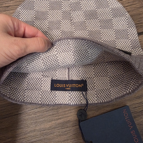 Beanie - Picture 2 of 3